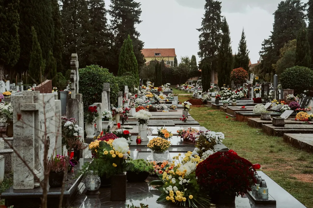 Zgroženi građani: Nasadi prijete oduzimanjem grobova zbog neplaćenih naknada