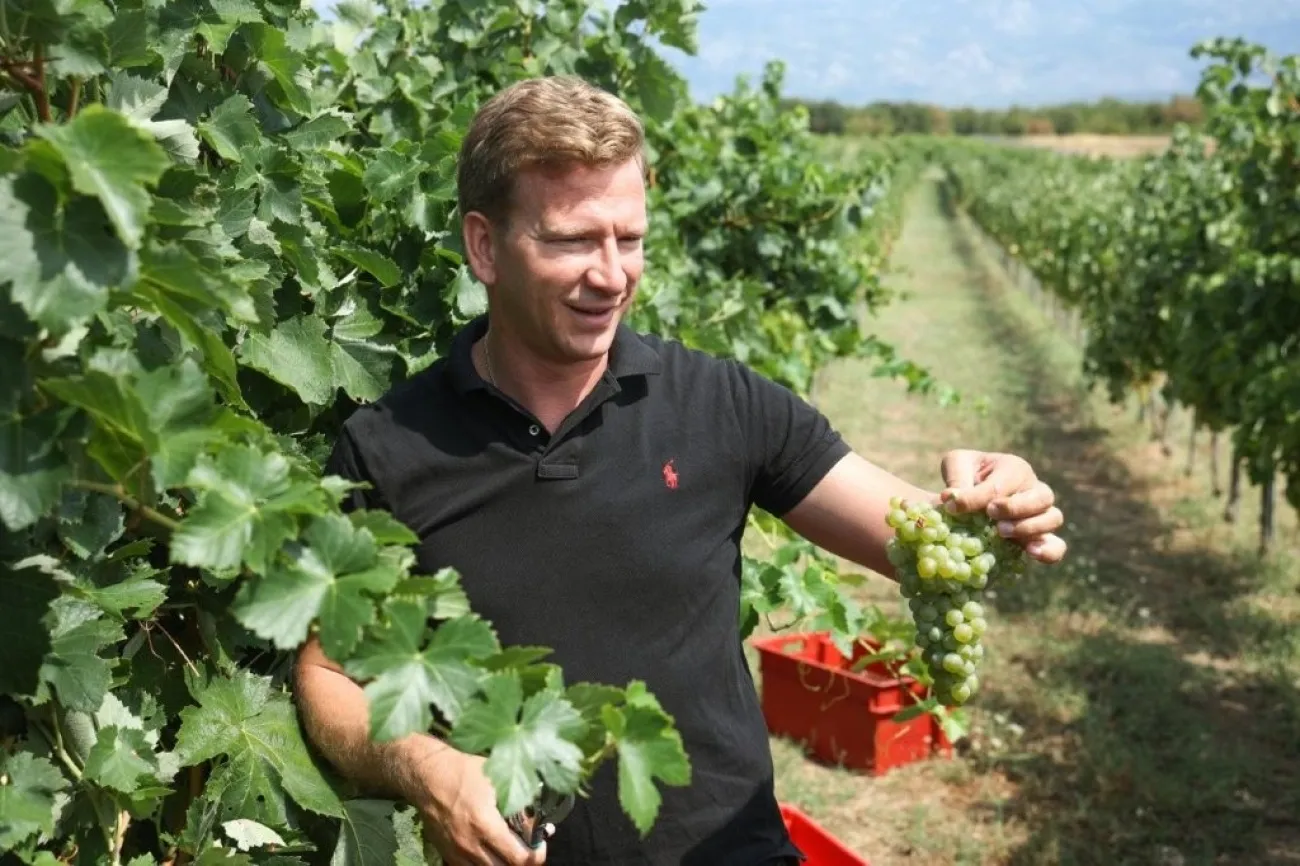 KADROVSKI CIRKUS: Turistička komunikologinja na čelu Upravnog odjela za zdravstvo, mladi bibinjski HDZ-ovac dodatno pojačava županov PR "dream team"