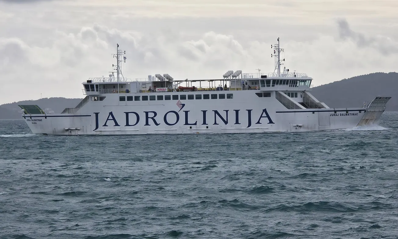 ŠOKANTNO I BEZOBRAZNO POSKUPLJENJE: Trajekt Zadar - Preko skočio za pet eura!
