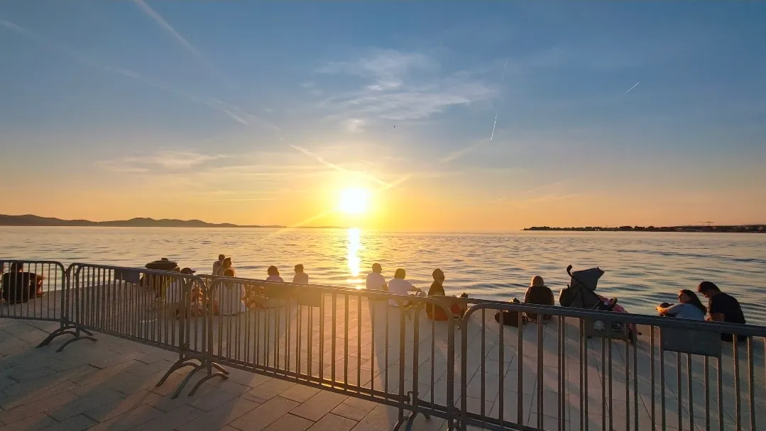 Bašićev "Dah mora": Novi eksperiment na zadarskoj rivi dok Morske orgulje i Pozdrav suncu gutaju milijune za popravke