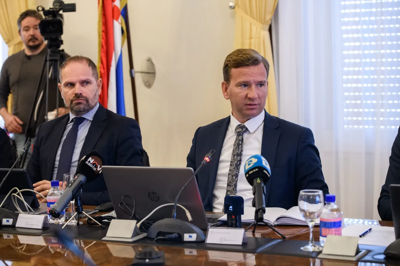 Bilaverova predstava: 243 milijuna eura za stare ideje i "rekordnu zaposlenost" usred bijede