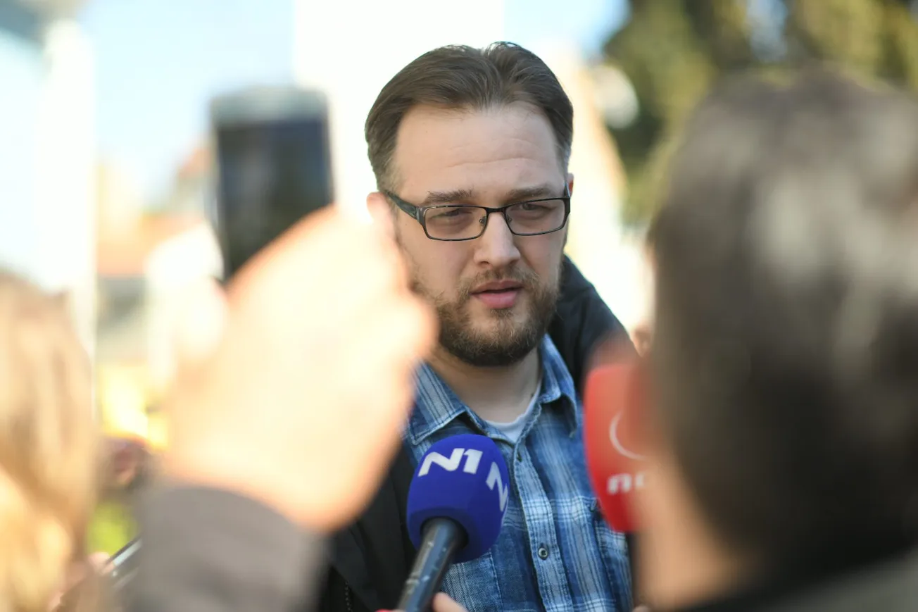 SLAPP tužbama na novinare - Glavni urednik ZADAR Newsa Hrvoje Bajlo pozvan na suđenje u 1 sat ujutro