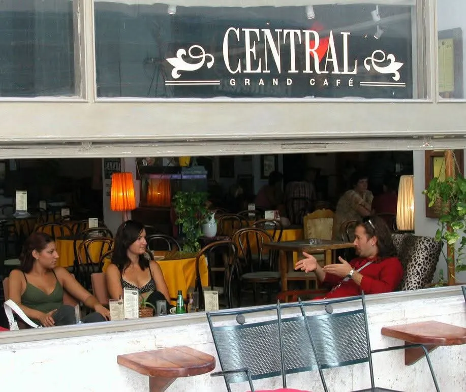 Erlićeva "nova paradigma": Kavana u Providurovoj palači umjesto Centrala na Kalelargi