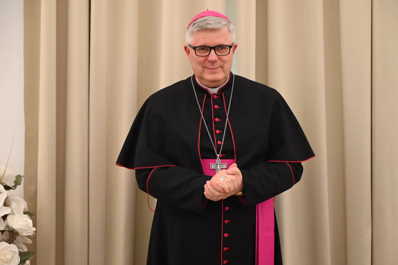 Poruka nadbiskupa Zgrablića uz Dan Caritasa i blagdan sv. Zoila: Caritas je srce Crkve, mjesto gdje vjera postaje djelo ljubavi