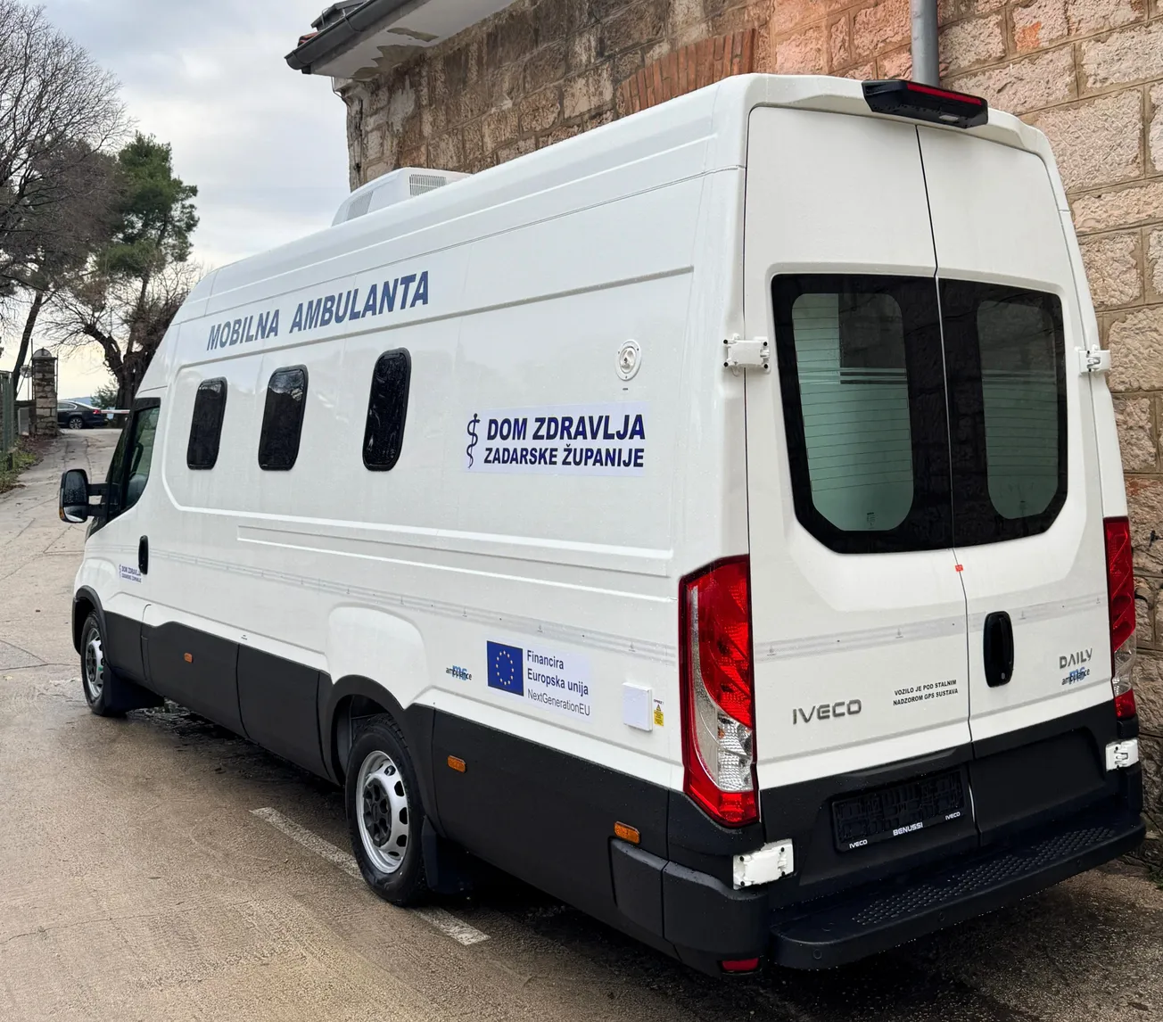 Dom zdravlja Zadarske županije preuzeo prvu mobilnu ambulantu