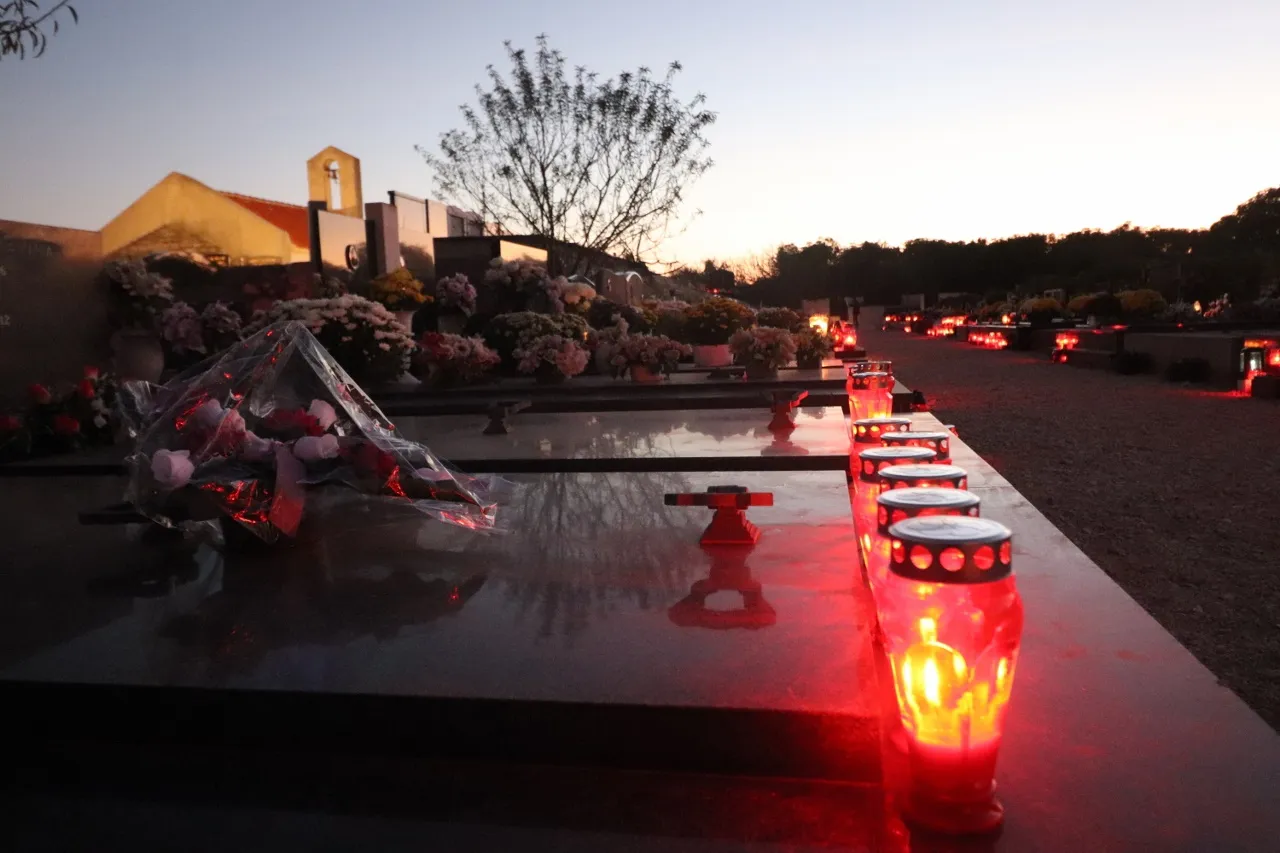 OPĆINA VIR: Na 5. sjednici Općinskog vijeća otvorena brojna pitanja, a u sklopu Aktualnog sata među ostalima dominirala  i tema grobnih naknada