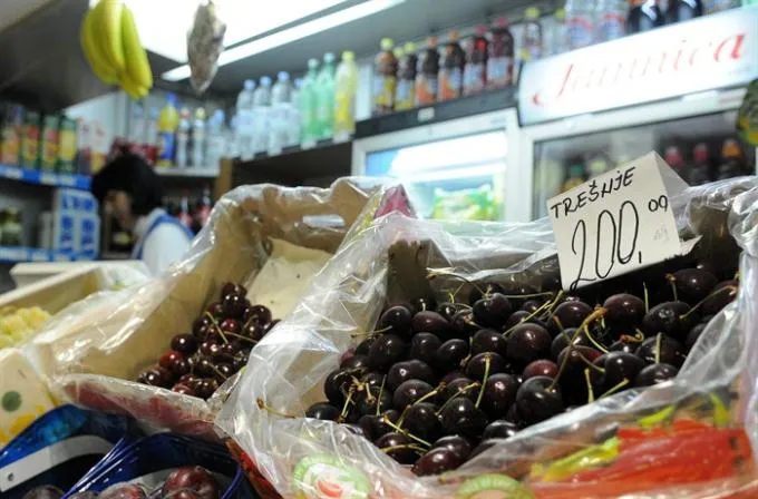 Trešnje i breskve bit će jako skupe