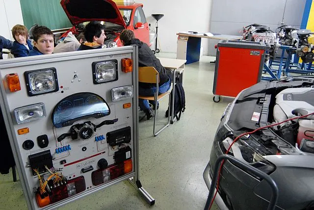 U jednoj generaciji drastičan pad za 170 srednjoškolaca!