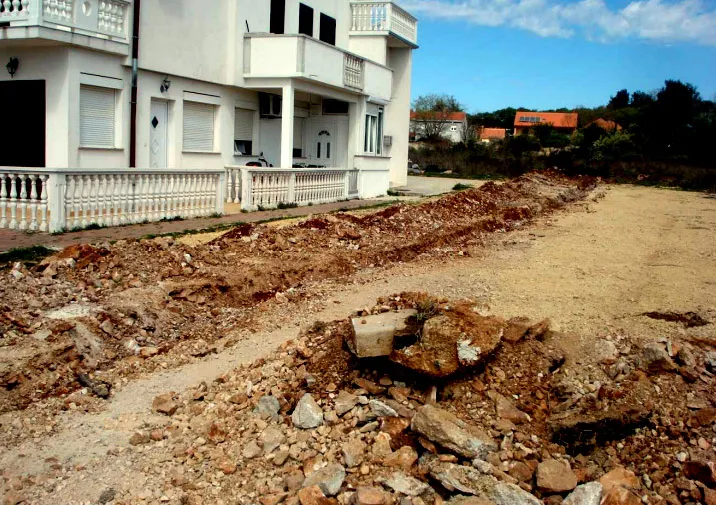 Gradonačelnika Vrančića nije briga za probleme stanara zgrade u ulici Tina Ujevića