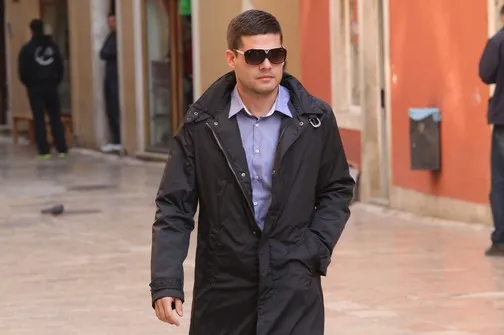 Član mladeži HDZ-a iz Zadra nepravomoćno osuđen na uvjetnu kaznu od 6 mjeseci zbog lažnih profila na Facebooku