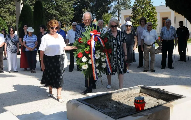 Zvijezda petokraka je simbol antifašističke borbe, a ne Miloševićeve politike