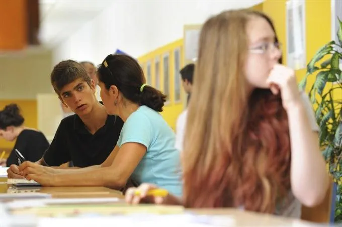 Ravnatelji će morati smanjiti broj odjeljenja