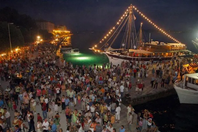 Šupe i službeno potvrdio: Noći punog miseca ove godine neće biti