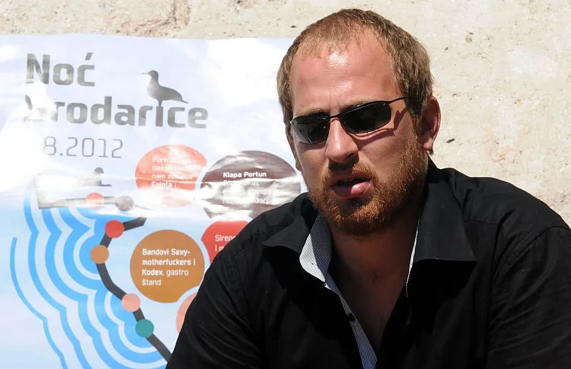 U parku Sfinga i tajlandska masaža