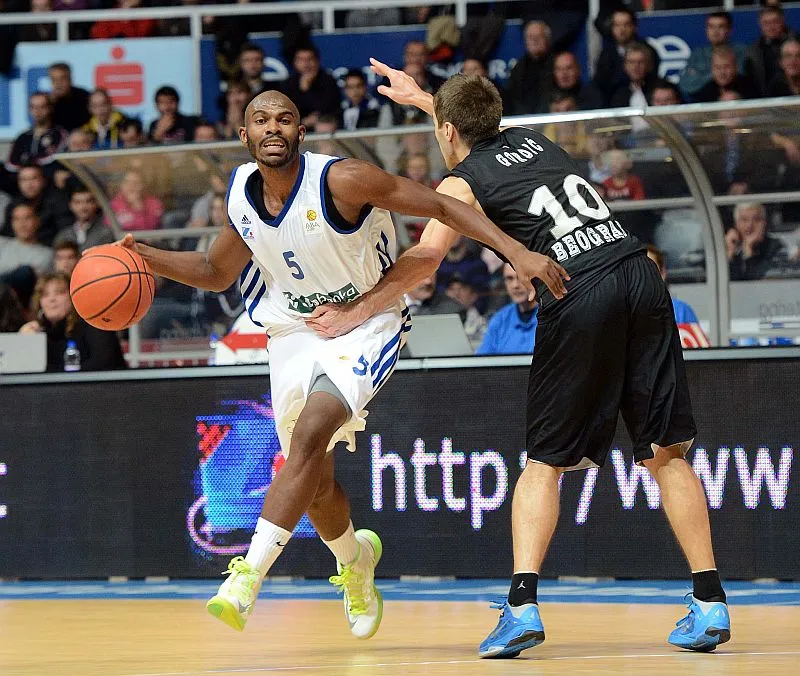 ZDNEWS.HR DOZNAJE: U 17 sati izvanredna sjednica Nadzornog odbora KK Zadar, Allen više nije član kluba