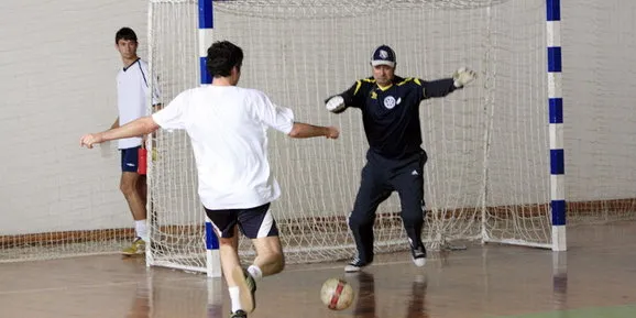 Četvrtak, 21. ožujka: Novinari vs Lionsi za ljepši Uskrs