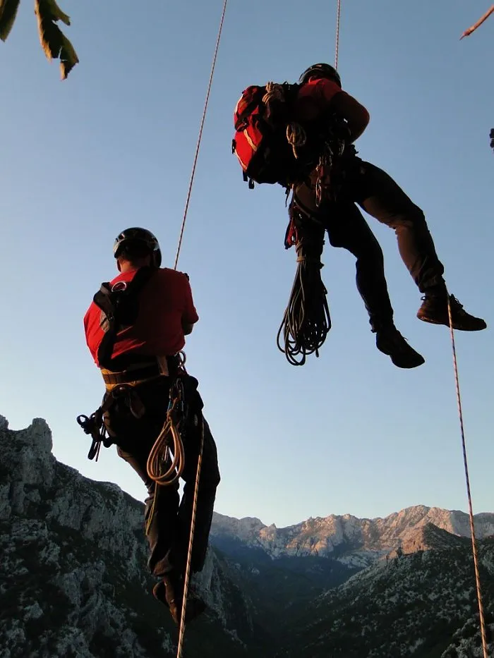 Alpinist zadobio višestruke ozljede glave, vrata i ruku