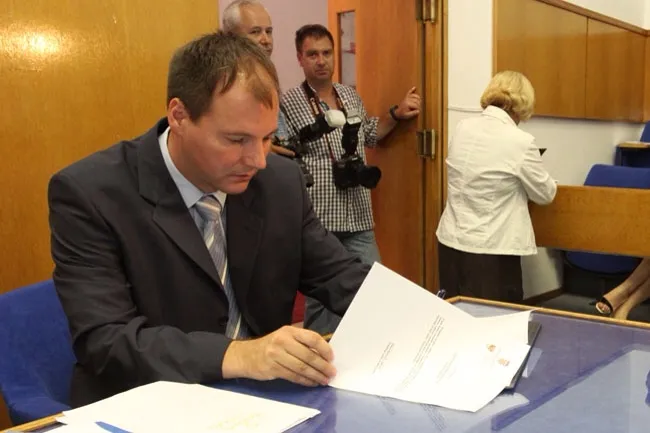 Neodgovorni Denis Karlović prekršio Zakon o pravu na pristup informacijama