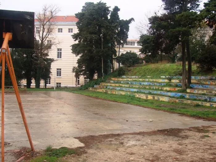 NESPOSOBNOST?: Zašto Zadar ne uzima novac?