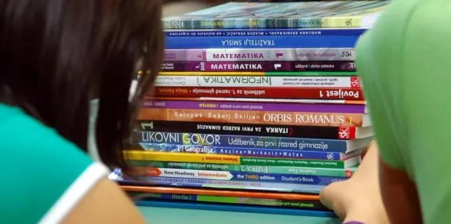 S milijun kuna Grad će pomoći roditeljima u kupovini školskih knjiga
