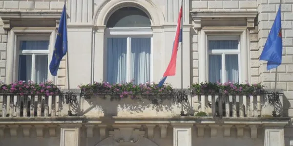 Grad raspisao natječaj za 44 pomoćnika u nastavi