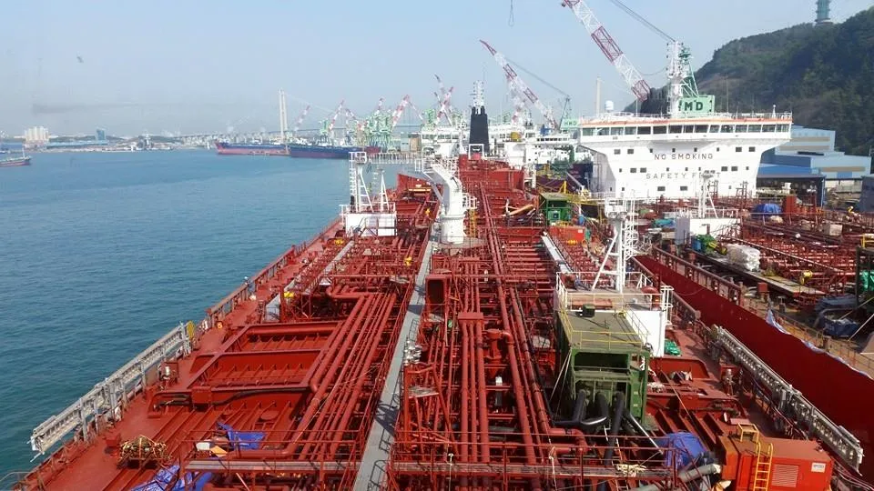 TANKERSKA NG Pao interes ulagača