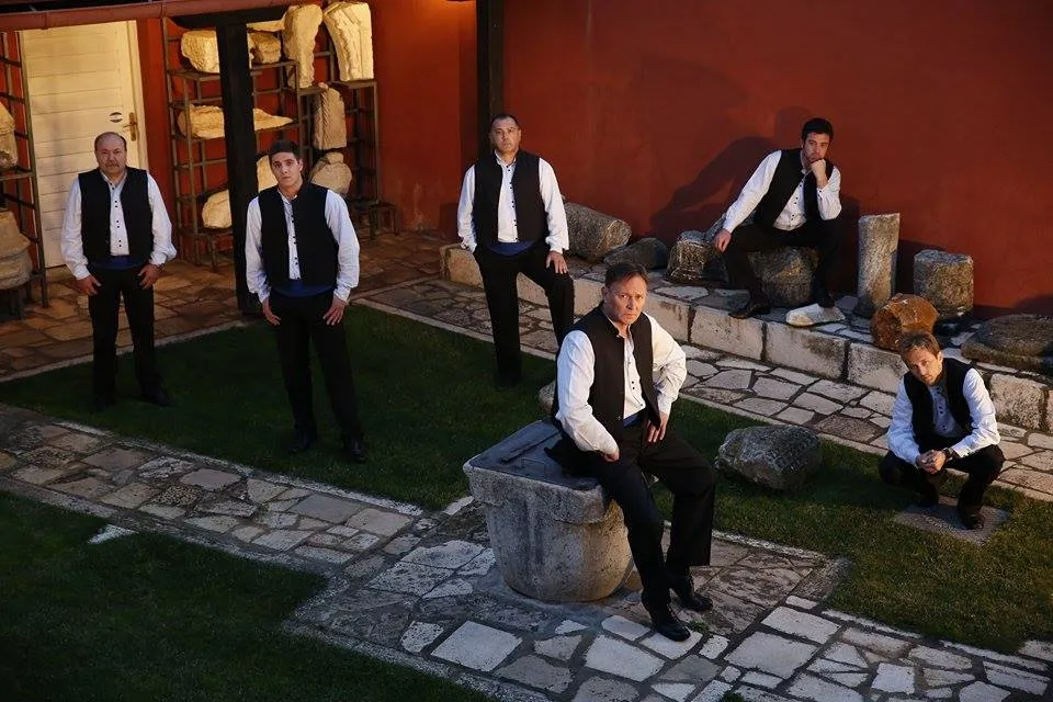 VIDEO: Klapa Puntamika i pisma “Plavi anđele” ruše sve rekorde!