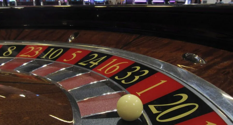 Ničim izazvan, 71-godišnji S.M. vrijeđao i pljuvao 23-godišnju djelatnicu!