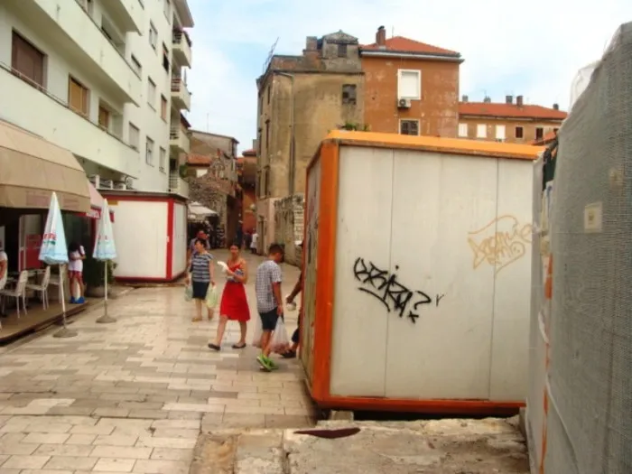 Tržnica nije odgovorna za napuštene kioske na pijaci