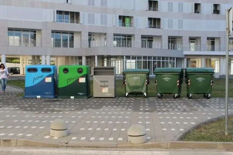 Čistoća Zadar postavila ‘zelene otoke’ na 12 lokacija u Zadru