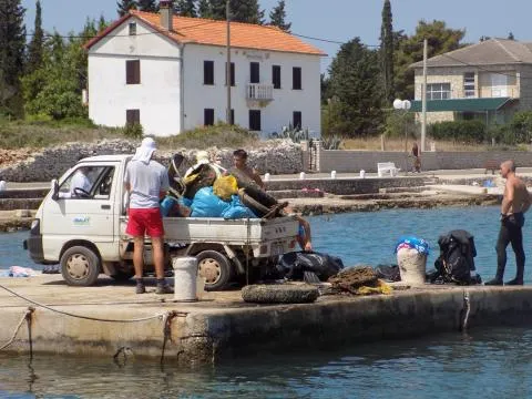 UGLJANSKA EKO AKCIJA More spasili od 2 tone otpada
