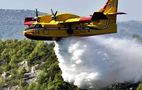 Zračne snage HRZ i PZO-a na tri požarišta