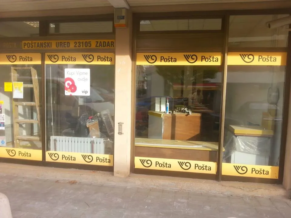 Opljačkana pošta, maskirani razbojnik prijetio djelatnicama