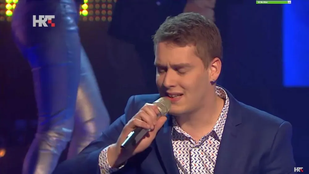 VIDEO: Na HOO-ovoj dodjeli nagrada nastupio je Zadranin Jure Brkljača. Pogledajte njegovu izvedbu pjesme “Mi smo prvaci”