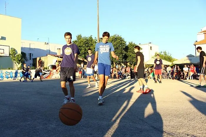 Pomozimo 16-godišnjoj Tei da život ne provede spavajući