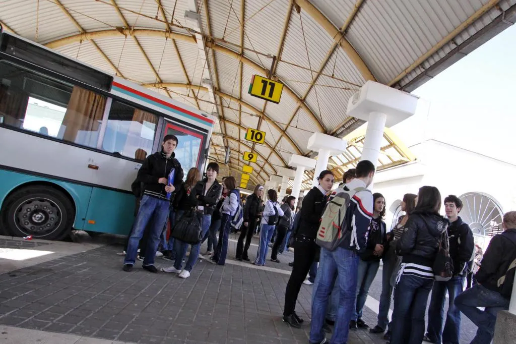 Pijana 21-godišnjakinja verbalno je i fizički napala 36-godišnju vlasnicu kafića na kolodvoru