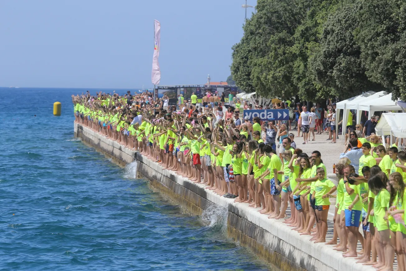 FOTO – Preko 3000 sudionika na Millenium jump-u