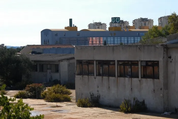 Bagatovo parkiralište na javnoj dražbi