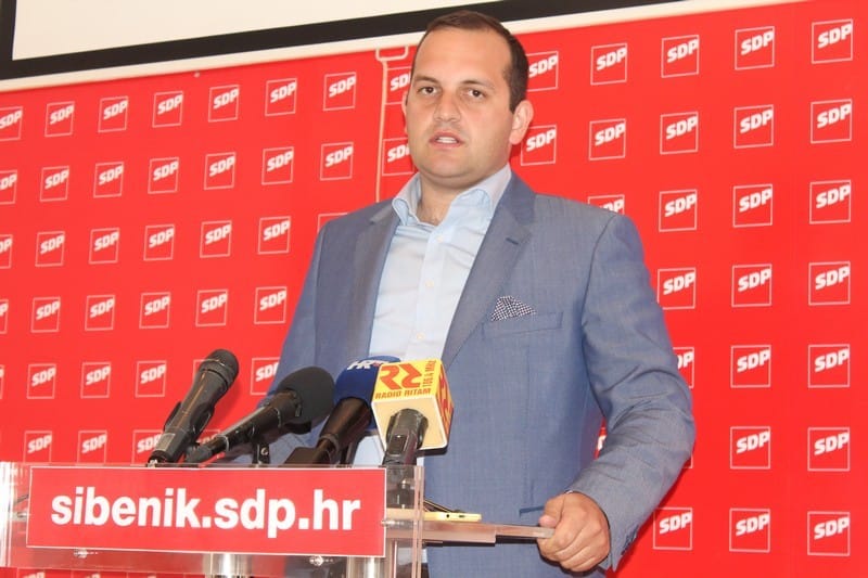 IZBORI Karamarko “pobjegao” u Zadar jer je kukavica koja se boji izgubiti