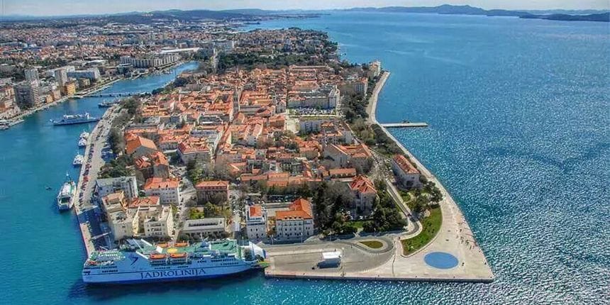 ‘SAMO PROMATRAMO’: Ruska vojska upravo leti nad Hrvatskom. I snima vojarne, postrojenja…